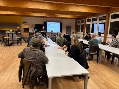 (c) OE9BKJ (c) OE9BKJ